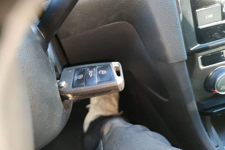 Used Volkswagen Golf 2018 230TSI Automatic Comfort Model Vehicle Key