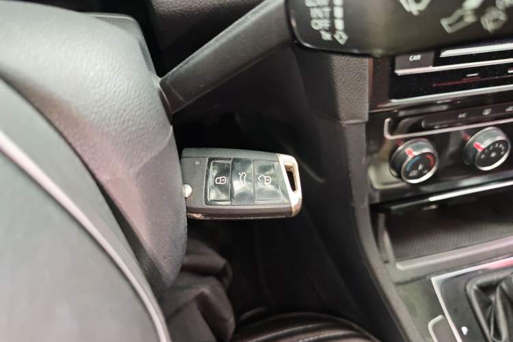 Used Volkswagen Golf 2018 1.6L Automatic Comfort Model Vehicle Key