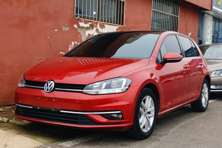 Used Volkswagen Golf 2018 230TSI Automatic Comfort Model Guazi used car, China used car export, Used car for sale, Used cars, Cheapest cars for sale