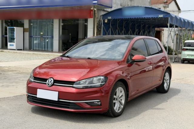 Ojetý Volkswagen Golf 2018 230TSI Automatic Comfort Model