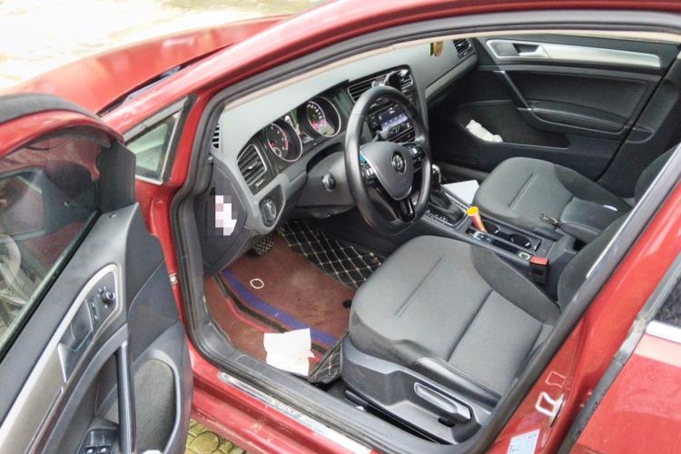 Used Volkswagen Golf 2018 230TSI Automatic Comfort Model Driver Seat