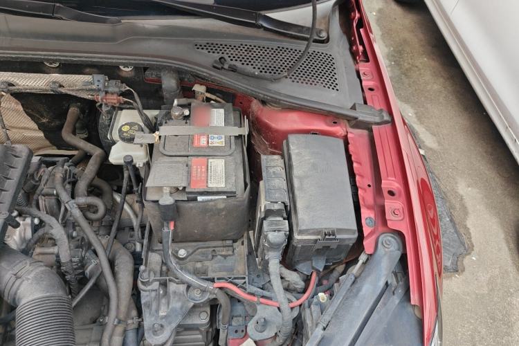Used Volkswagen Golf 2018 1.6L Automatic Comfort Model Engine Bay Left