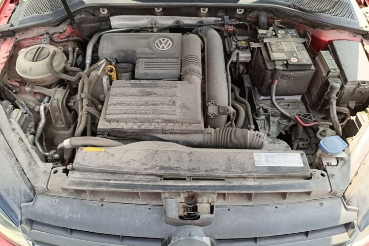 Used Volkswagen Golf 2018 230TSI Automatic Luxury Version Engine Bay