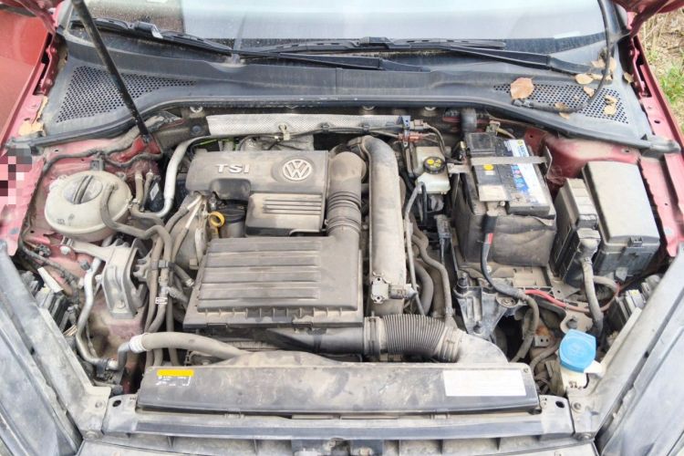 Used Volkswagen Golf 2018 230TSI Automatic Comfort Model Engine Bay