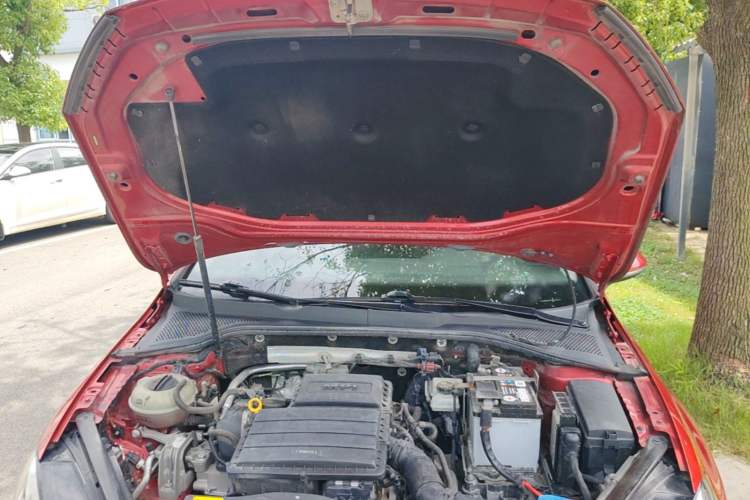 Used Volkswagen Golf 2018 1.6L Automatic Comfort Model Engine Bay