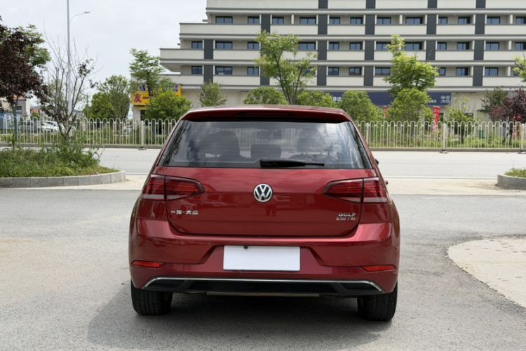 Used Volkswagen Golf 2018 230TSI Automatic Comfort Model Exterior 1