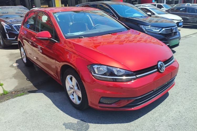 Used Volkswagen Golf 2018 1.6L Automatic Fashion Model Exterior 1