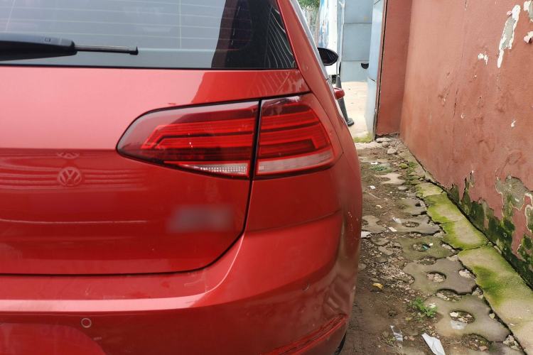 Used Volkswagen Golf 2018 230TSI Automatic Comfort Model Exterior 2
