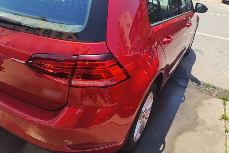 Used Volkswagen Golf 2018 1.6L Automatic Fashion Model Exterior 3