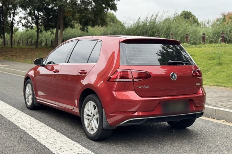 Used Volkswagen Golf 2018 1.6L Automatic Comfort Model Exterior 5