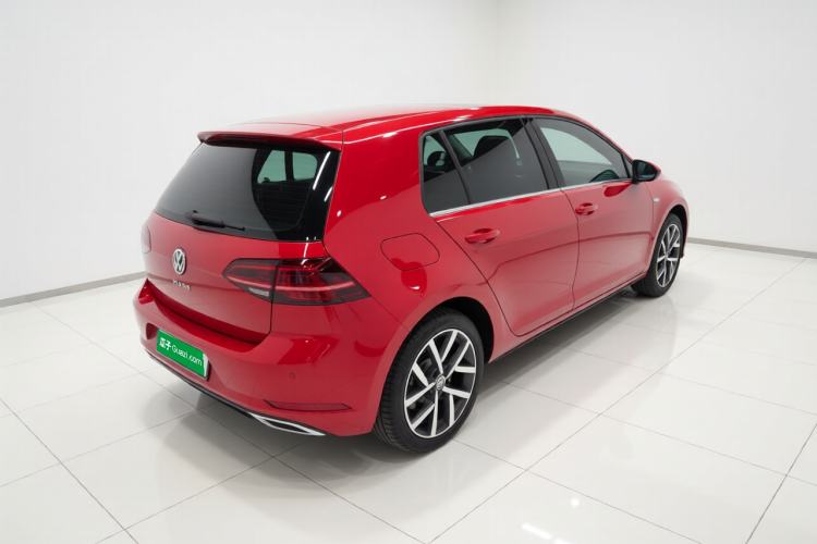 Used Volkswagen Golf 2018 230TSI Automatic Luxury Version Exterior 5