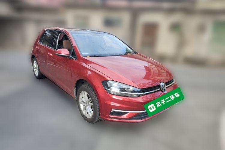 Used Volkswagen Golf 2018 230TSI Automatic Comfort Model Front Right 45 Deg