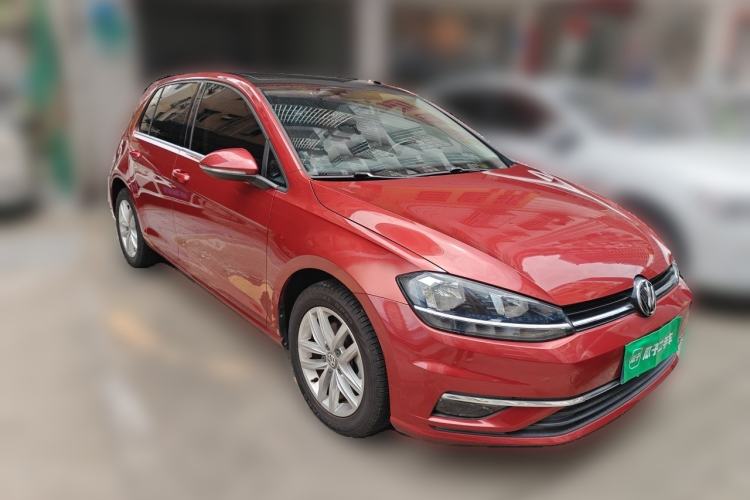 Used Volkswagen Golf 2018 1.6L Automatic Comfort Model Front Right 45 Deg