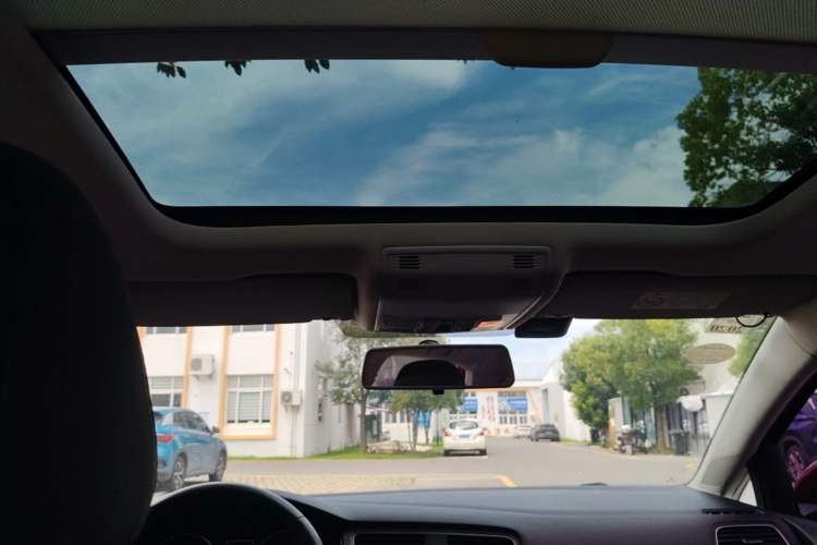 Used Volkswagen Golf 2018 1.6L Automatic Comfort Model Headliner