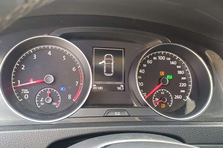 Used Volkswagen Golf 2018 1.6L Automatic Comfort Model Instrument Cluster
