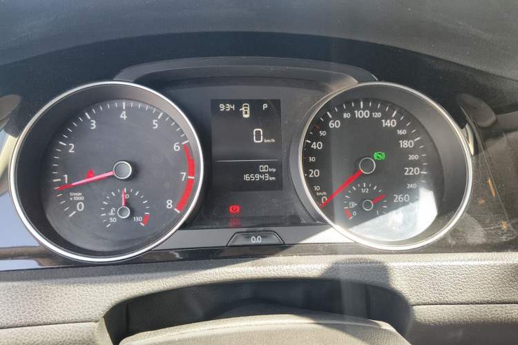 Used Volkswagen Golf 2018 1.6L Automatic Fashion Model Instrument Cluster