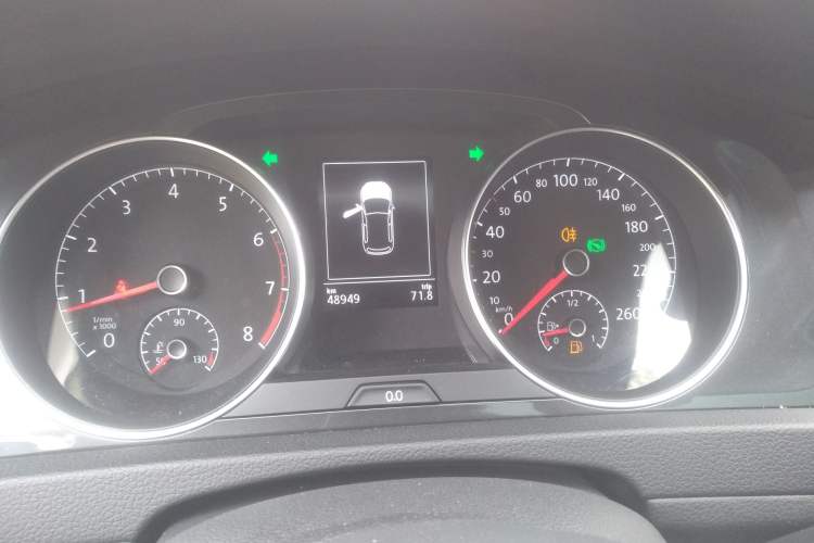 Used Volkswagen Golf 2018 230TSI Automatic Comfort Model Instrument Cluster