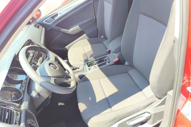 Used Volkswagen Golf 2018 1.6L Automatic Fashion Model Left Front Seat