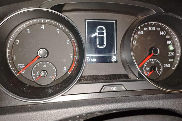 Used Volkswagen Golf 2018 1.6L Automatic Comfort Model Odometer Close Up