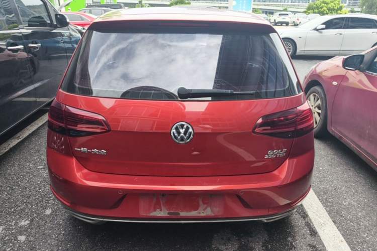 Used Volkswagen Golf 2018 230TSI Automatic Luxury Version Rear
