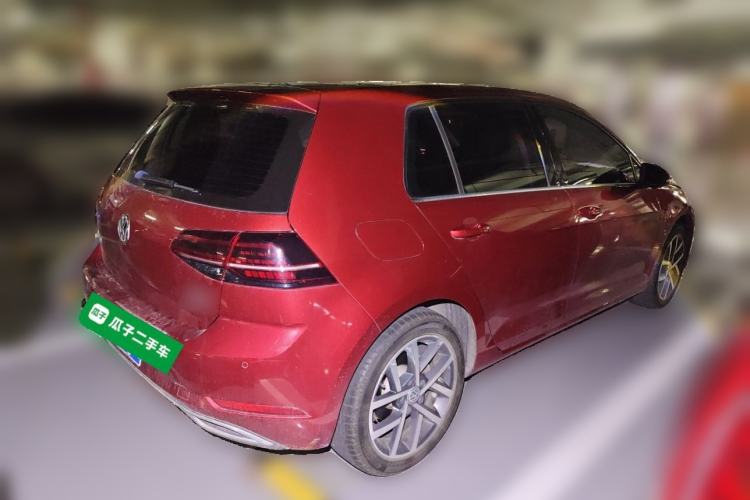 Used Volkswagen Golf 2018 230TSI Automatic Luxury Version Rear Right 45 Deg