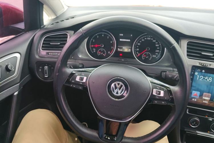 Used Volkswagen Golf 2018 1.6L Automatic Comfort Model Steering Wheel