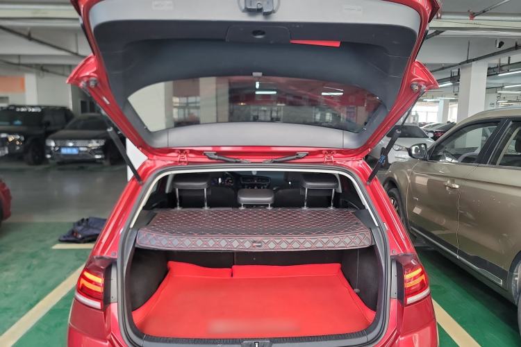 Used Volkswagen Golf 2018 230TSI Automatic Comfort Model Trunk