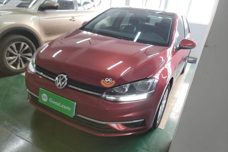 Used Volkswagen Golf 2018 230TSI Automatic Comfort Model Guazi used car, China used car export, Used car for sale, Used  cars, Cheapest cars for sale