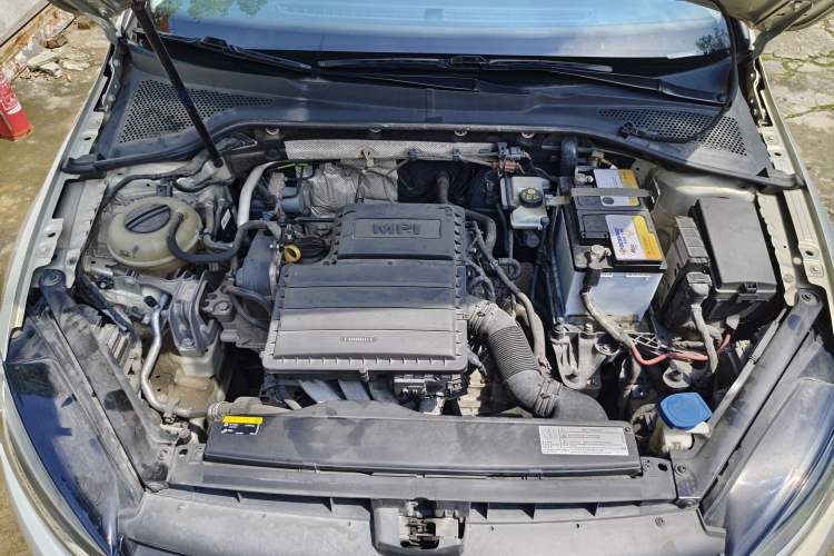 Used Volkswagen Golf 2018 1.6L Automatic Comfort Model Engine Bay