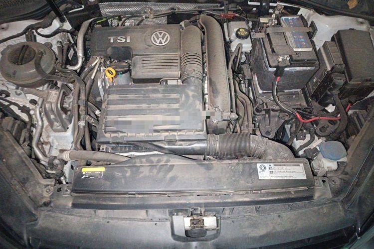 Used Volkswagen Golf 2018 230TSI Automatic Luxury Version Engine Bay