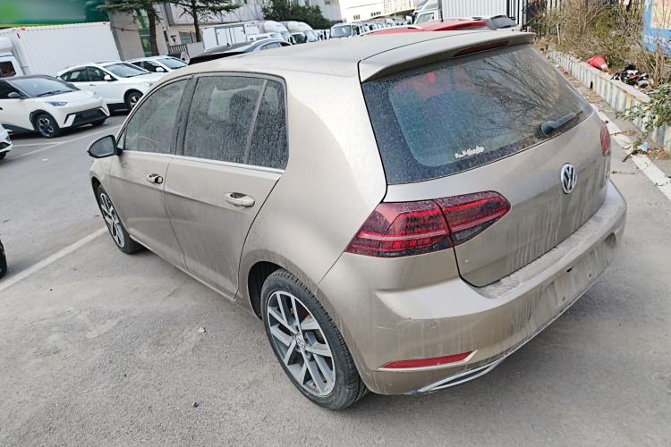 Used Volkswagen Golf 2018 230TSI Automatic Luxury Version Exterior 2