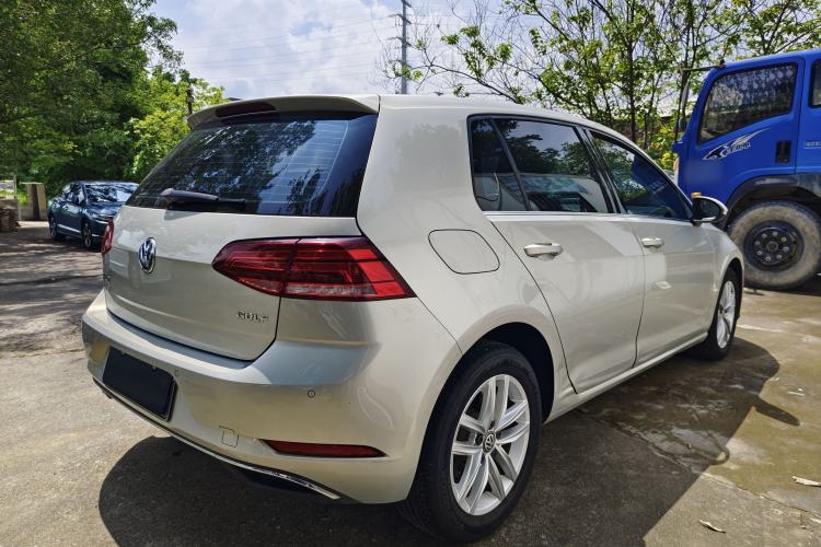 Used Volkswagen Golf 2018 1.6L Automatic Comfort Model Exterior 3