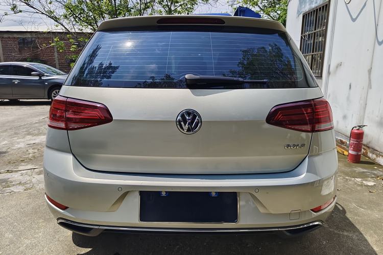 Used Volkswagen Golf 2018 1.6L Automatic Comfort Model Exterior 4