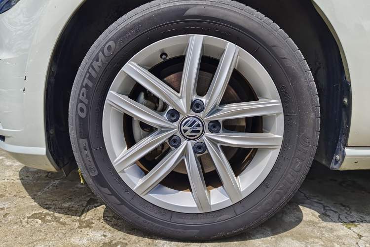 Used Volkswagen Golf 2018 1.6L Automatic Comfort Model Exterior 7