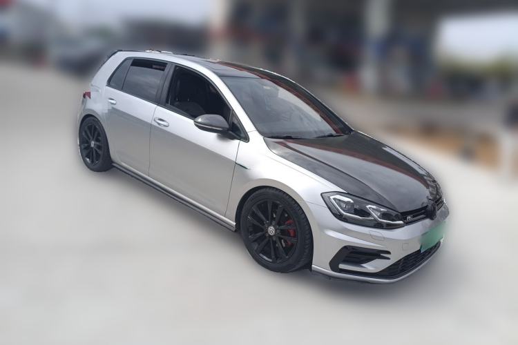 Used Volkswagen Golf 2018 280TSI Automatic R-Line Model Front Right 45 Deg