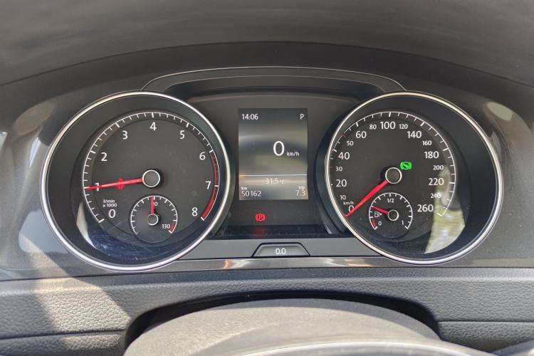 Used Volkswagen Golf 2018 1.6L Automatic Comfort Model Instrument Cluster