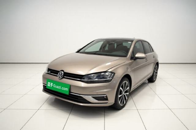 Używany Volkswagen Golf 2018 230TSI Automatic Luxury Version