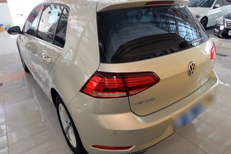 Used Volkswagen Golf 2018 1.6L Automatic Comfort Model Rear Left 45 Deg