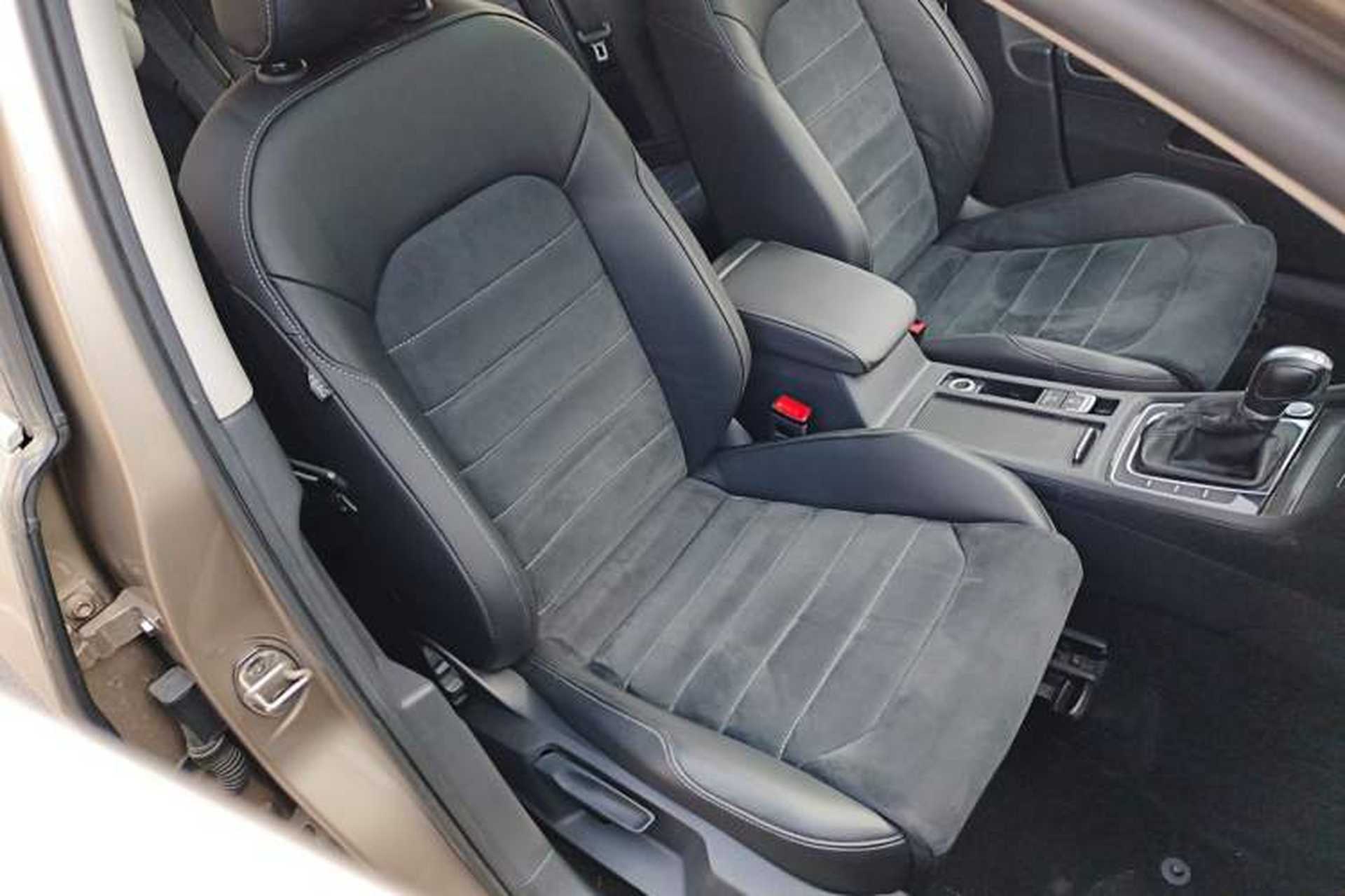 Used Volkswagen Golf 2018 230TSI Automatic Luxury Version Right Front Seat