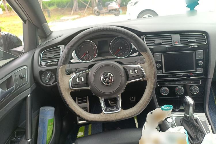 Used Volkswagen Golf 2018 280TSI Automatic R-Line Model Steering Wheel
