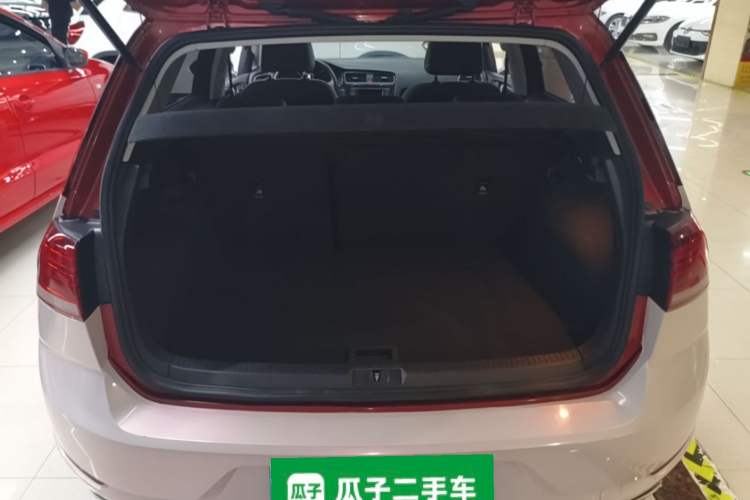 Used Volkswagen Golf 2018 230TSI Automatic Comfort Model Trunk