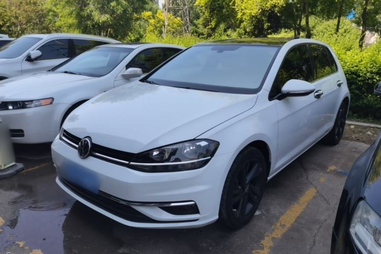 Ojetý Volkswagen Golf 2018 230TSI Automatic Luxury Version Guazi used car, China used car export, Used car for sale, Used cars, Cheapest cars for sale