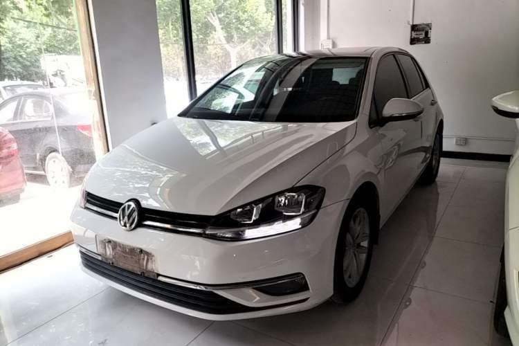 Ojetý Volkswagen Golf 2018 1.6L Automatic Comfort Model Guazi used car, China used car export, Used car for sale, Used  cars, Cheapest cars for sale