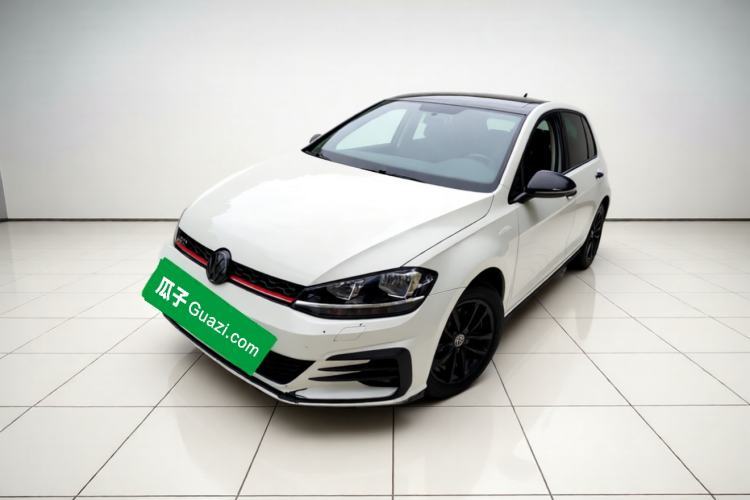 Used Volkswagen Golf 2018 230TSI Automatic Comfort Model Guazi used car, China used car export, Used car for sale, Used cars, Cheapest cars for sale