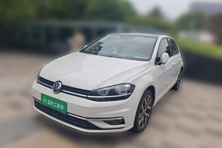 Used Volkswagen Golf 2018 230TSI Automatic Luxury Version Guazi used car, China used car export, Used car for sale, Used  cars, Cheapest cars for sale