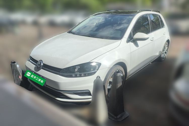 Used Volkswagen Golf 2018 230TSI Automatic Luxury Version Guazi used car, China used car export, Used car for sale, Used  cars, Cheapest cars for sale