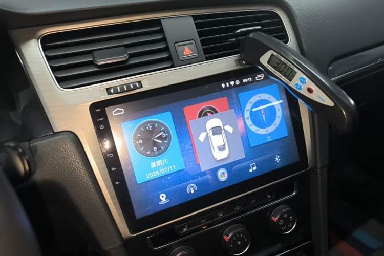 Used Volkswagen Golf 2018 230TSI Automatic Luxury Version Audio And AC Panel