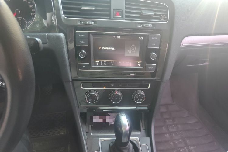 Used Volkswagen Golf 2018 230TSI Automatic Comfort Model Audio And AC Panel