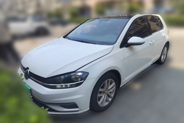 Volkswagen Golf 2018 230TSI Automatic Comfort Model مستعملة