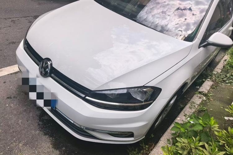 Used Volkswagen Golf 2018 230TSI Automatic Luxury Version Guazi used car, China used car export, Used car for sale, Used  cars, Cheapest cars for sale
